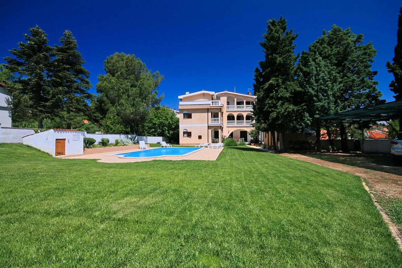 Sun Palace Residence Premantura Exterior photo