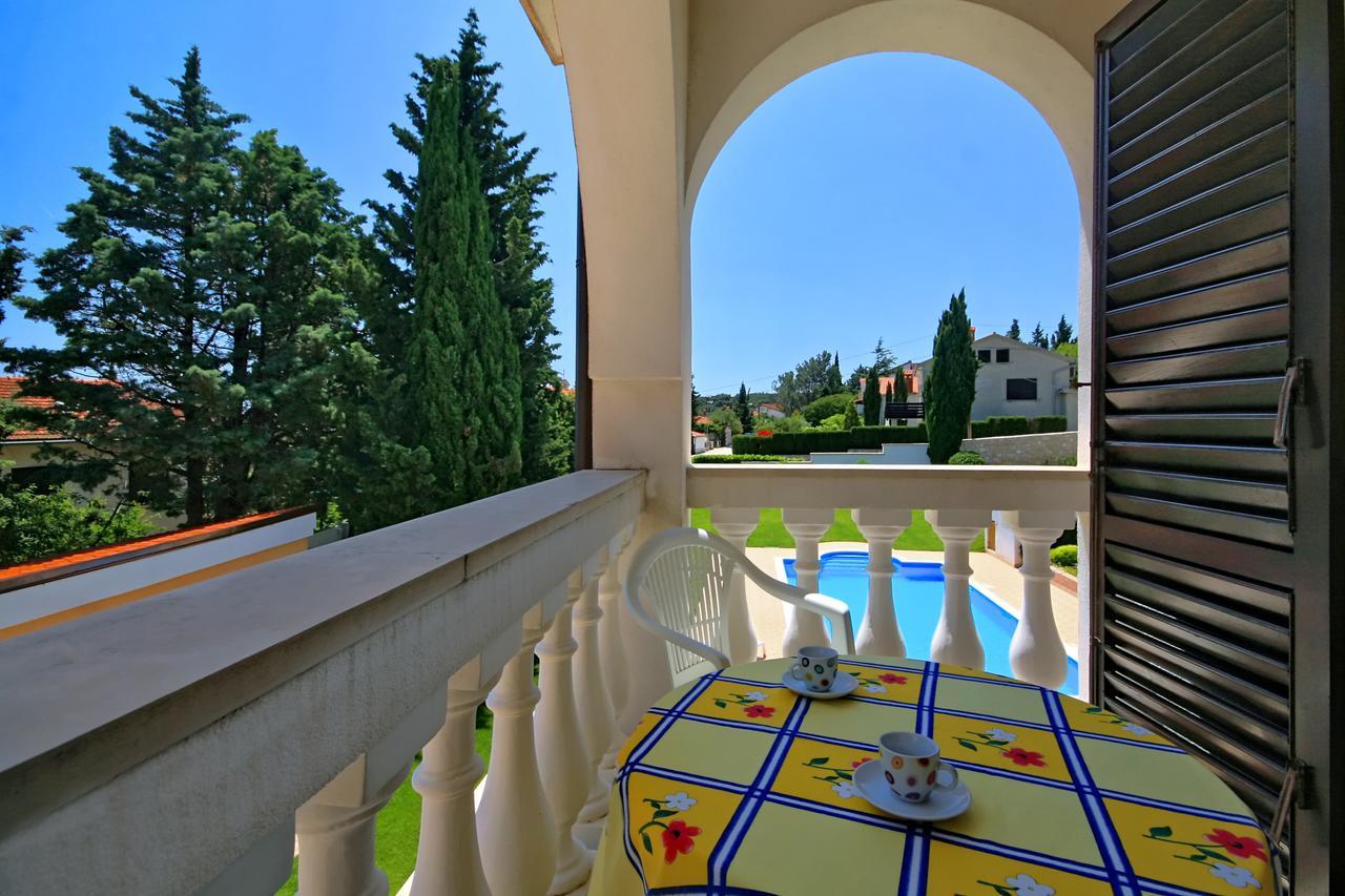 Sun Palace Residence Premantura Exterior photo