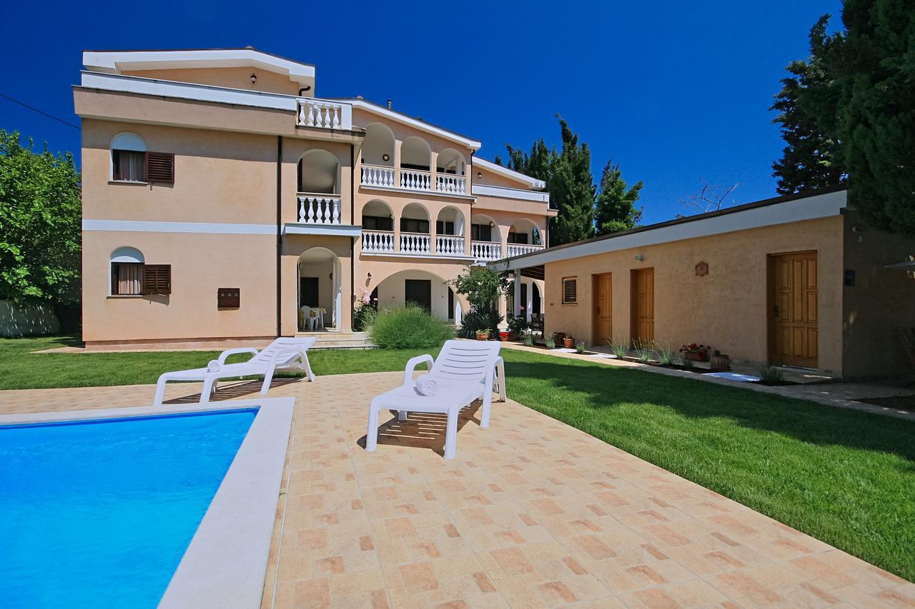 Sun Palace Residence Premantura Exterior photo