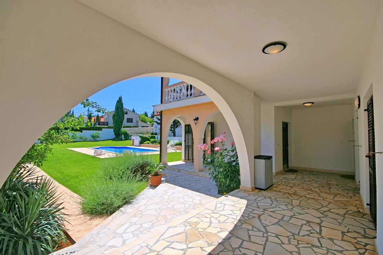 Sun Palace Residence Premantura Exterior photo